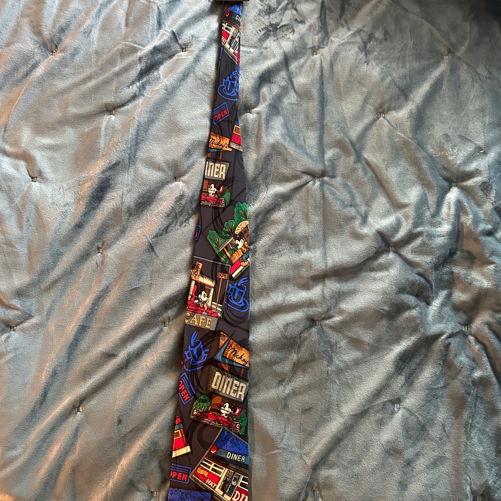 Colorful Patterned Men's Tie Mickey Mouse tie know without tag.